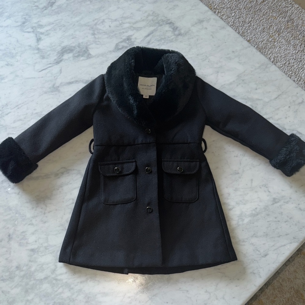 Janie and Jack Black Coat with Plush Collar size 3-4 t